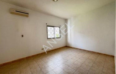 DAKAR ALMADIES : Villa à louer avec jardin