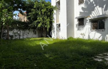 DAKAR ALMADIES : Villa à louer avec jardin