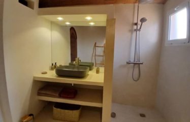 NGAPAROU : Belle villa à louer proche Saly Center