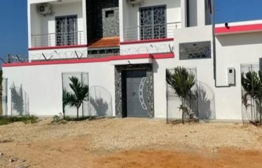 SALY : Magnifique maison à louer – Saly Vélingara
