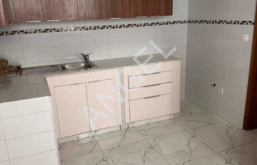DAKAR HANN : Appartement à louer au RDC dans un immeuble aux Maristes