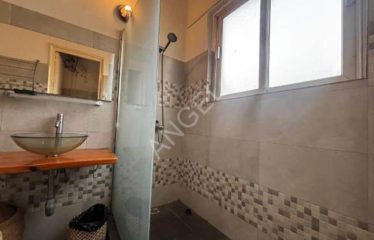 DAKAR PLATEAU : Studio meublé à louer avec balcon