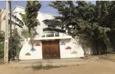 DAKAR ALMADIES : Villa à louer 2 chambres