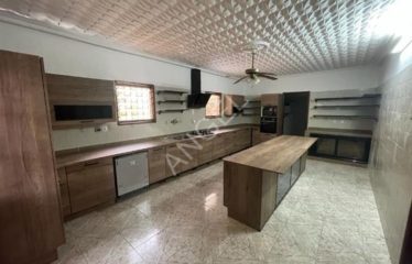 DAKAR ALMADIES : Belle et Grande villa à louer
