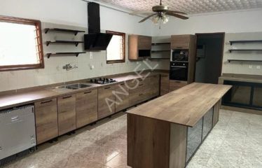 DAKAR ALMADIES : Belle et Grande villa à louer