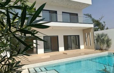 SOMONE : Villa contemporaine neuve de 5 chambres avec piscine à louer