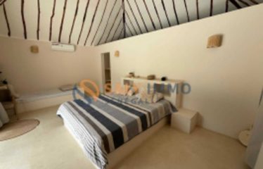 NGGAPAROU : Villa  à vendre 330 m² sur 2 850 m² de terrain