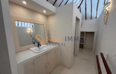 NGGAPAROU : Villa  à vendre 330 m² sur 2 850 m² de terrain
