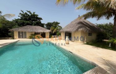 NGGAPAROU : Villa  à vendre 330 m² sur 2 850 m² de terrain
