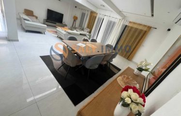 NGAPAROU : Villa R+1 5 chambres à louer