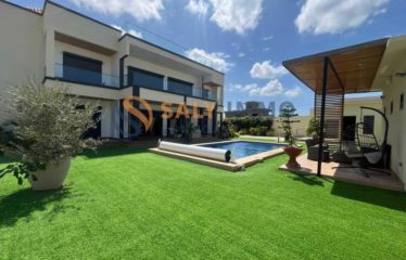 NGAPAROU : Villa R+1 5 chambres à louer