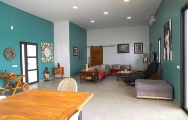 NGUERIGNE : Villa contemporaine standing 3 chambres et un studio avec piscine à vendre