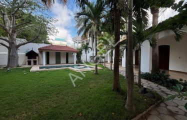 DAKAR ALMADIES : Villa aux Almadies à louer