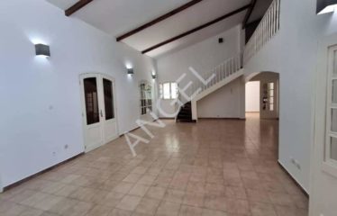 DAKAR ALMADIES : Villa aux Almadies à louer