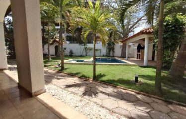 DAKAR ALMADIES : Villa aux Almadies à louer