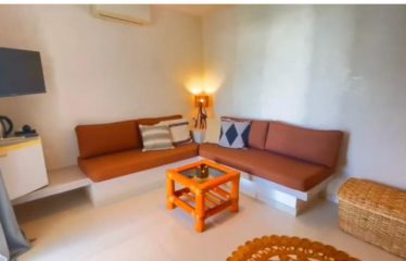 NGAPAROU : Magnifique propriété contemporaine à vendre
