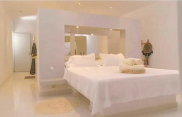 NGAPAROU : Magnifique propriété contemporaine à vendre