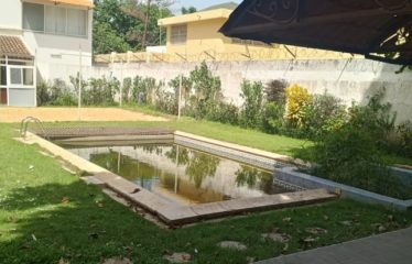 DAKAR FANN RÉSIDENCE : Villa à louer 7 chambres