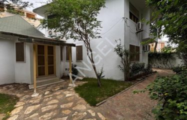 DAKAR FANN RÉSIDENCE : Villa à louer 5 chambres