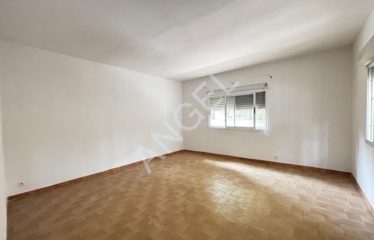 DAKAR FANN RÉSIDENCE : Villa à louer 4 chambres