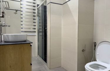 DAKAR POINT-E : Bel appartement moderne meublé et décoré avec goût à louer