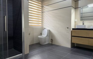 DAKAR POINT-E : Bel appartement moderne meublé et décoré avec goût à louer