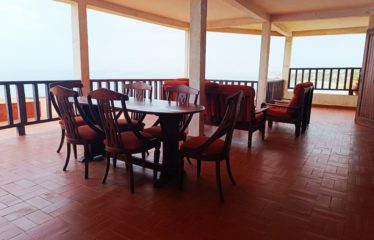 TOUBAB DIALAW : Villa Vue Panoramique Exceptionnel à louer