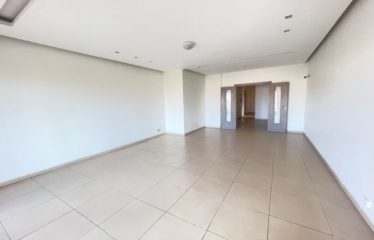 DAKAR MERMOZ : Appartement 3 chambres à vendre – Adja Louise