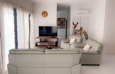 NGUERIGNE : Villa contemporaine 4 chambres avec piscine en résidence privée à louer