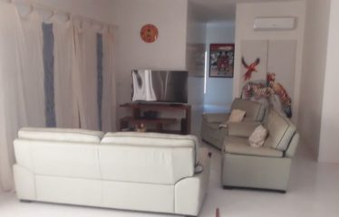 NGUERIGNE : Villa contemporaine 4 chambres avec piscine en résidence privée à louer
