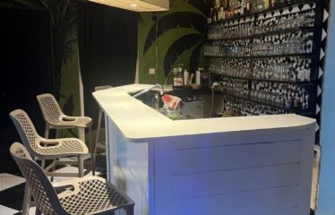 NIANING : Restaurant lounge à vendre