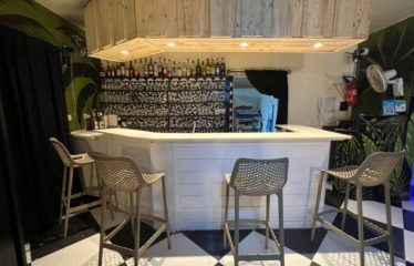 NIANING : Restaurant lounge à vendre