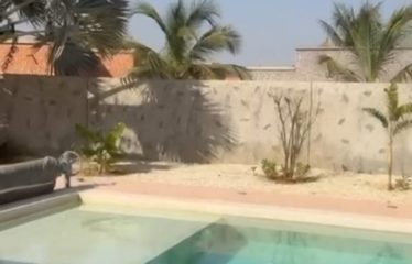 NGAPAROU : Magnifique villa à louer en résidence