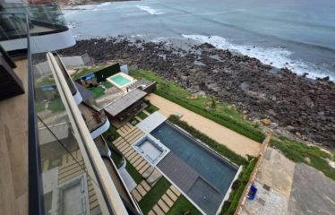 DAKAR YOFF VIRAGE : Appartement F4 meublé d’exception à louer les pieds dans l’eau
