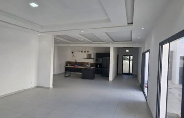 NGUERIGNE : Villa neuve F5 à vendre