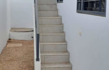 NGUERIGNE : Villa de luxe entièrement meublée à vendre – Nguerigne Bambara