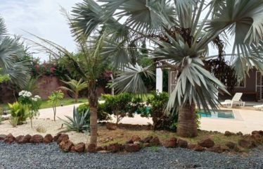 NGAPAROU : Villa contemporaine plain pied 4 chambres avec piscine à vendre