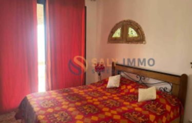 POPENGUINE : Villa authentique pieds dans l’eau à vendre