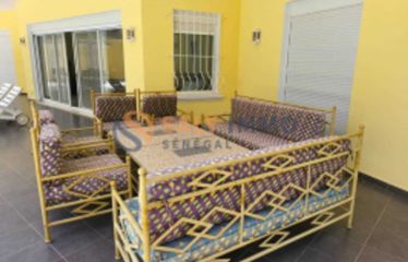 SALY : Villa contemporaine pieds dans l’eau à vendre