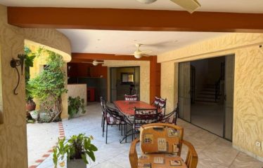 SOMONE: Architect-designed 4-bedroom villa with swimming pool for sale