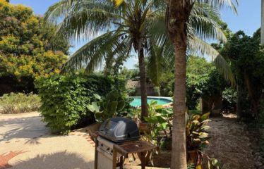 SOMONE: Architect-designed 4-bedroom villa with swimming pool for sale