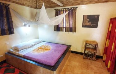 NIANING : Charmant hôtel de 14 chambres à vendre