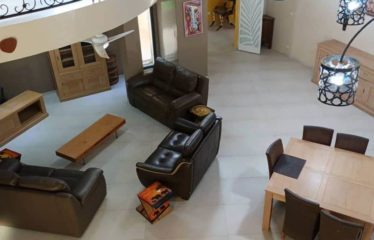 SOMONE: Architect-designed 4-bedroom villa with swimming pool for sale