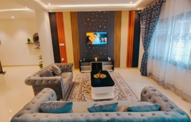 DAKAR ALMADIES : Studio meublé cosy derrière Aquanique à louer