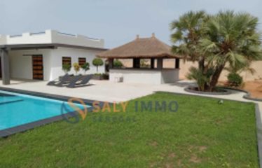 NGUERIGNE : Magnifique villa de 5 chambres avec grand jardin à louer