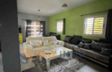 NGUERIGNE : Magnifique villa de 5 chambres avec grand jardin à louer