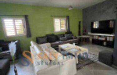 NGUERIGNE : Magnifique villa de 5 chambres avec grand jardin à louer