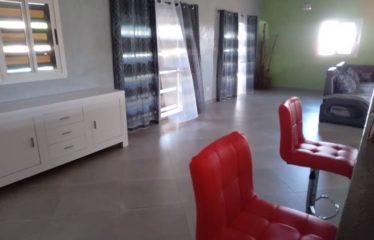 NGUERIGNE : Villa contemporaine plain-pied 5 chambres avec piscine à louer