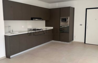 DAKAR FANN : Studio moderne à louer – NAFAÏA – RDC avec grande terrasse