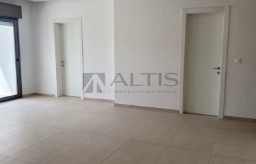 DAKAR FANN : Studio moderne à louer – NAFAÏA – RDC avec grande terrasse